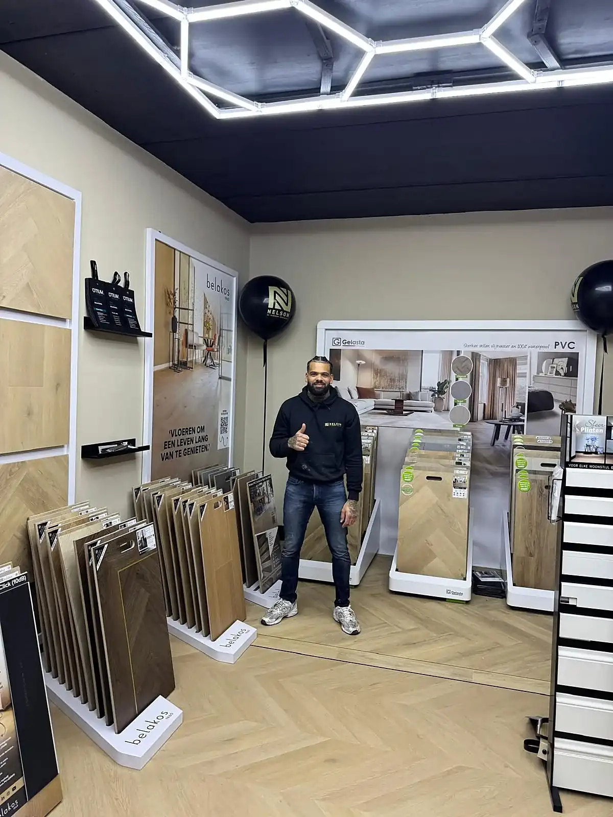 De showroom van Nelson de Vloerenspecialist in Dronten