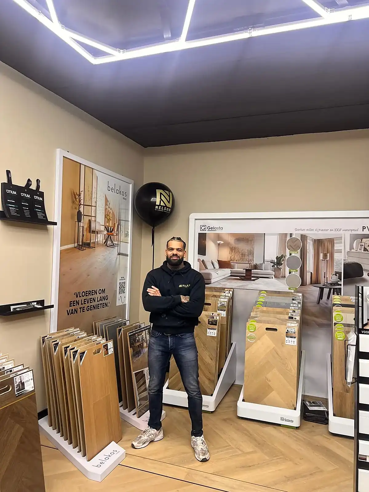 Nelson de Vloerenspecialist Multi-services at work