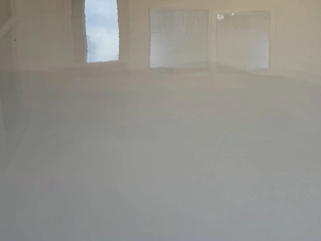 Dichtgesmeerde frezen voor de vloerverwarming (beeld 5)